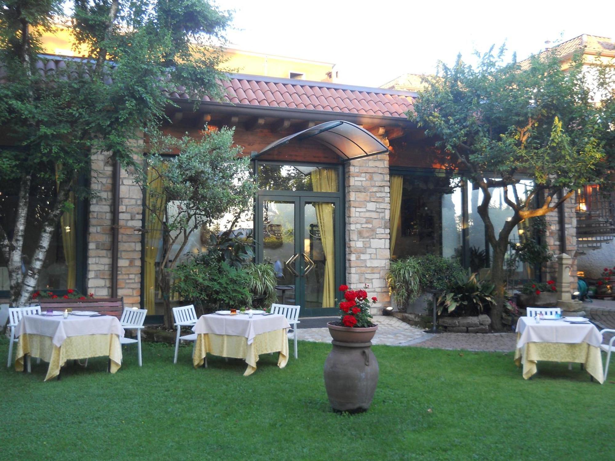 Hotel Il Rustichello Lonato del Garda Exterior foto