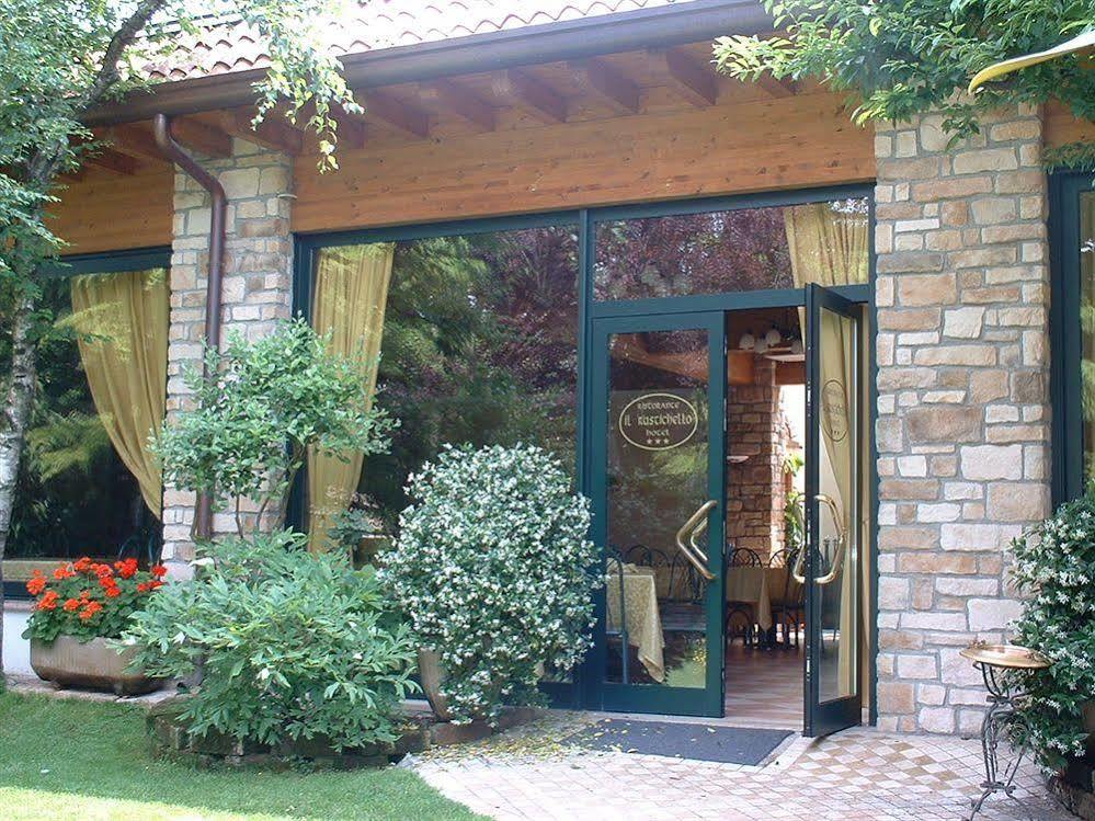 Hotel Il Rustichello Lonato del Garda Exterior foto
